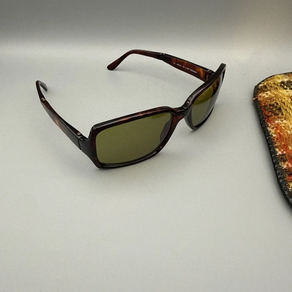Neox Original Folding Tortoiseshell  Authe Sunglasses w/ Case  by Lori Greiner